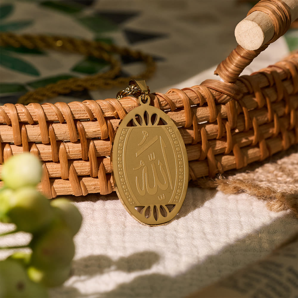 HilalHaven Elegant Stainless Steel Chain Necklace — Oval Pendant Jewelry for Daily Spiritual Protection - Gold - image 0