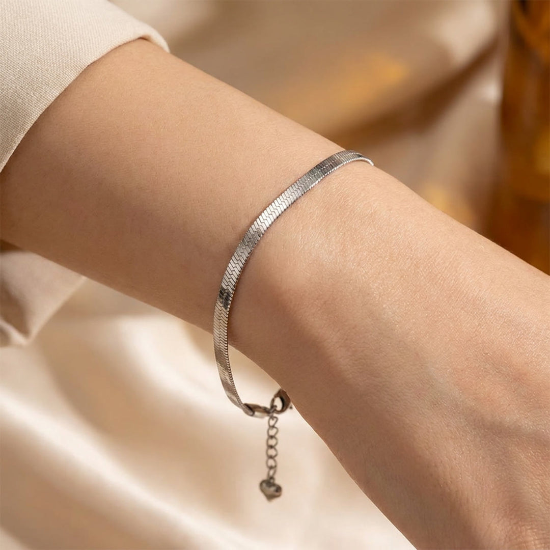 HilalHaven Flat Scale Chain Heart Accent Ankle Strand Polished Stainless Steel Minimal Bracelet - image 0