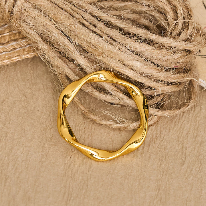 HilalHaven Smooth Undulating‑Edge Mobius‑Inspired Sleek Casual‑Style Ring - image 4