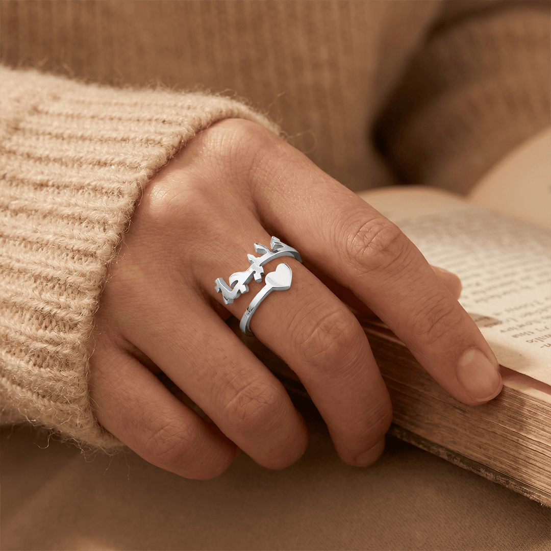 HilalHaven Polished Crown‑Outline Personalized‑Script Accent Heart‑Cutout Daily‑Wear Open‑Ring - image 2