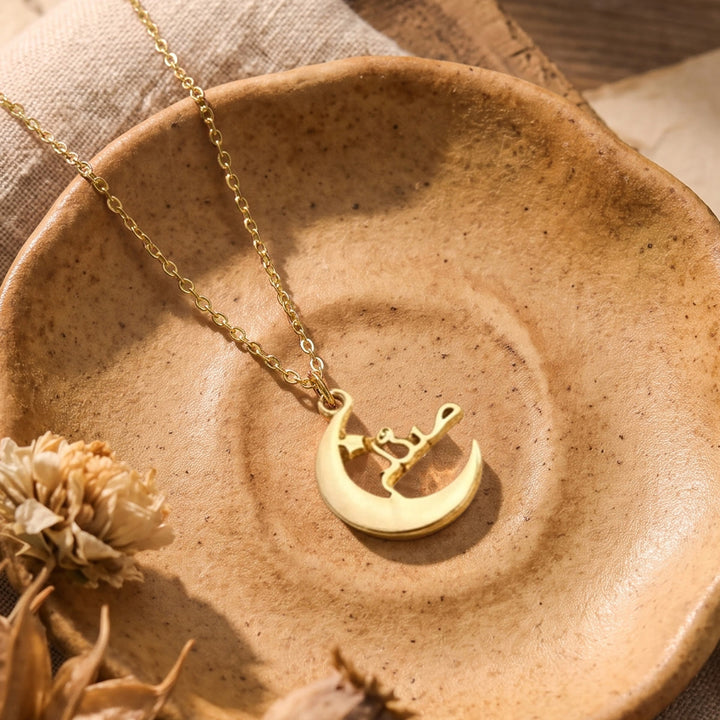 HilalHaven Crescent‑Star Framed Custom Arabic‑Name Pendant Necklace - image 0