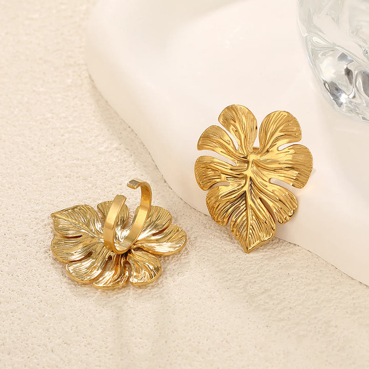 HilalHaven Frond Poise Embossed Symmetrical Foliage Statement Ring - image 3