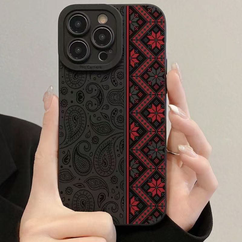 HilalHaven Heritage Weave Embossed Silicone Phone Case — Ethnic‑Pattern Shockproof Soft Cover for IPhone - iPhone 17 Pro Max - image 2