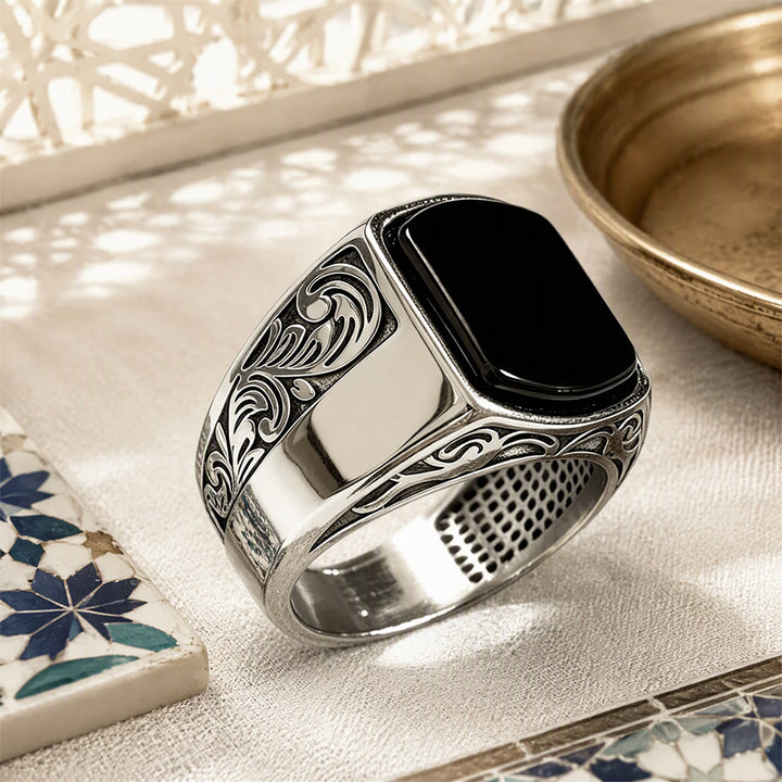 HilalHaven Onyx Crest Carved Pattern Alloy Signet Men&