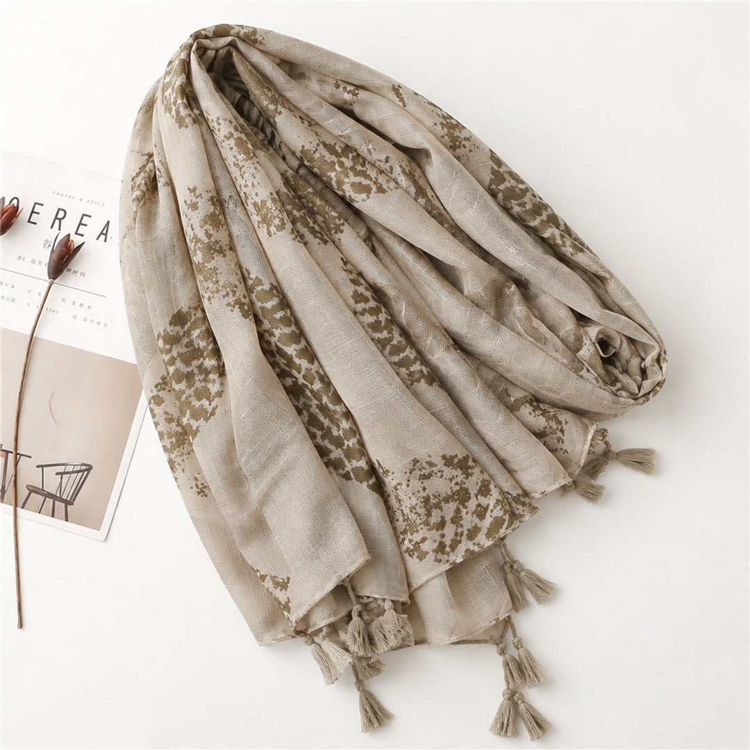 HilalHaven Faded Petal Retro Textured Tassel Square Keffiyeh - image 4